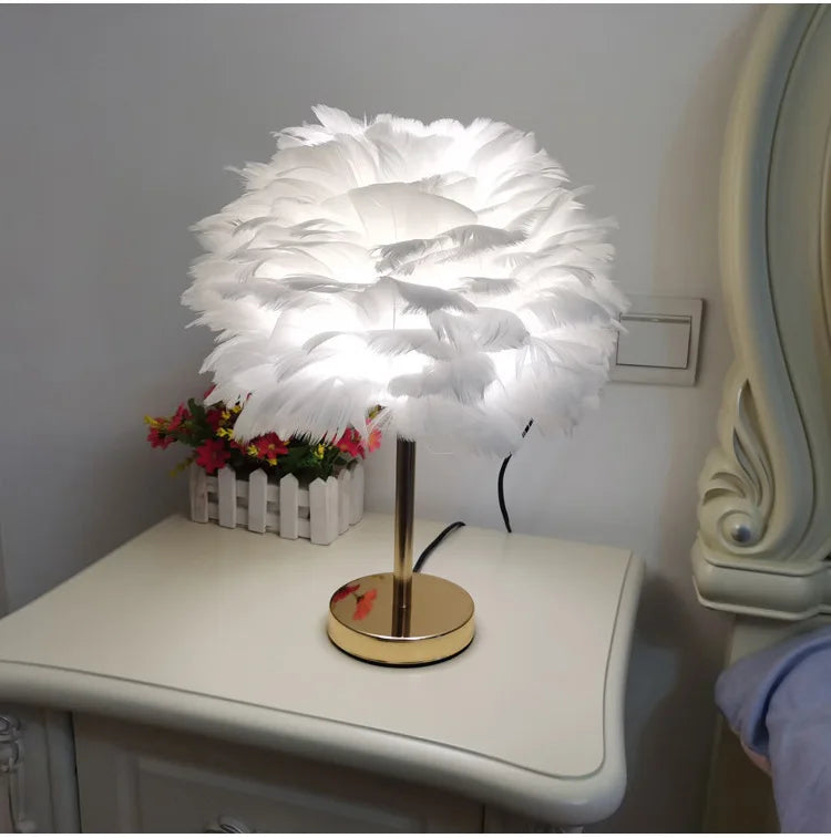 Modern Feather Table Lamp Bedroom Table Lamp