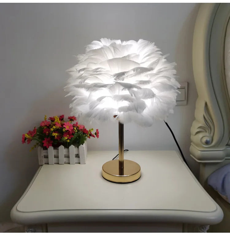 Modern Feather Table Lamp Bedroom Table Lamp
