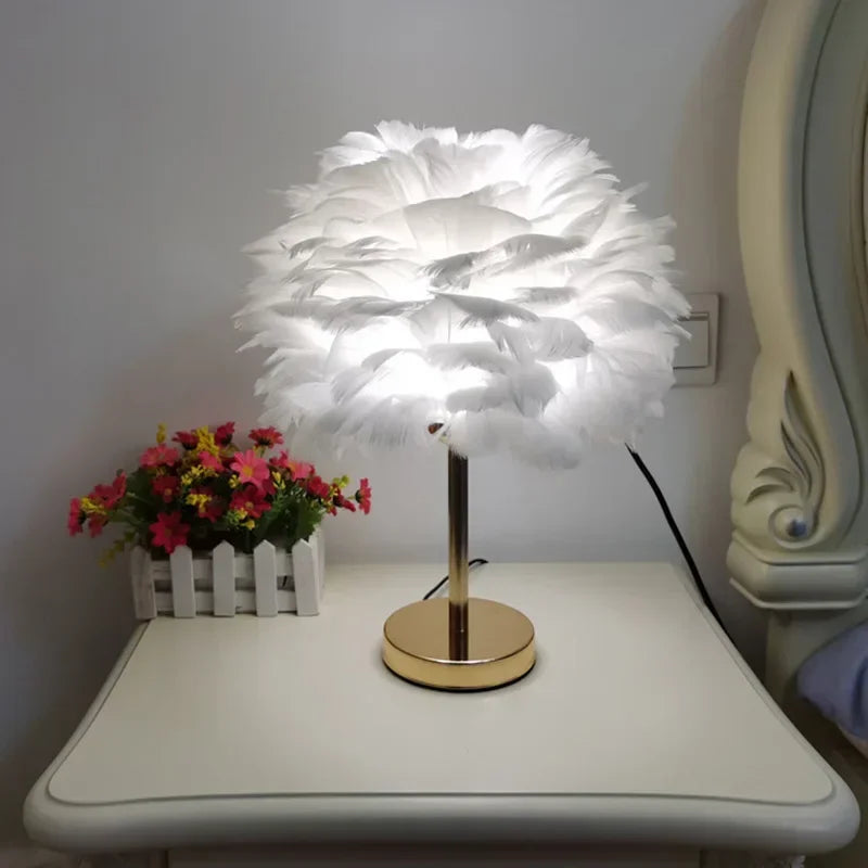 Modern Feather Table Lamp Bedroom Table Lamp